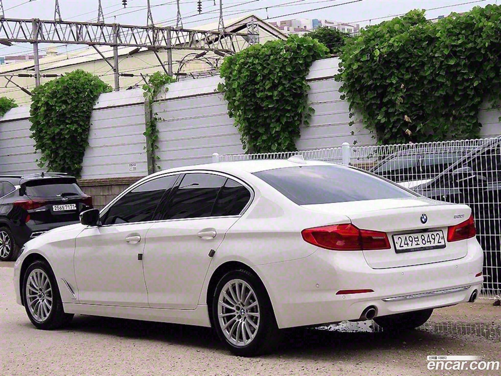 BMW 5 Series G30 520I Luxury - фотография 7974560