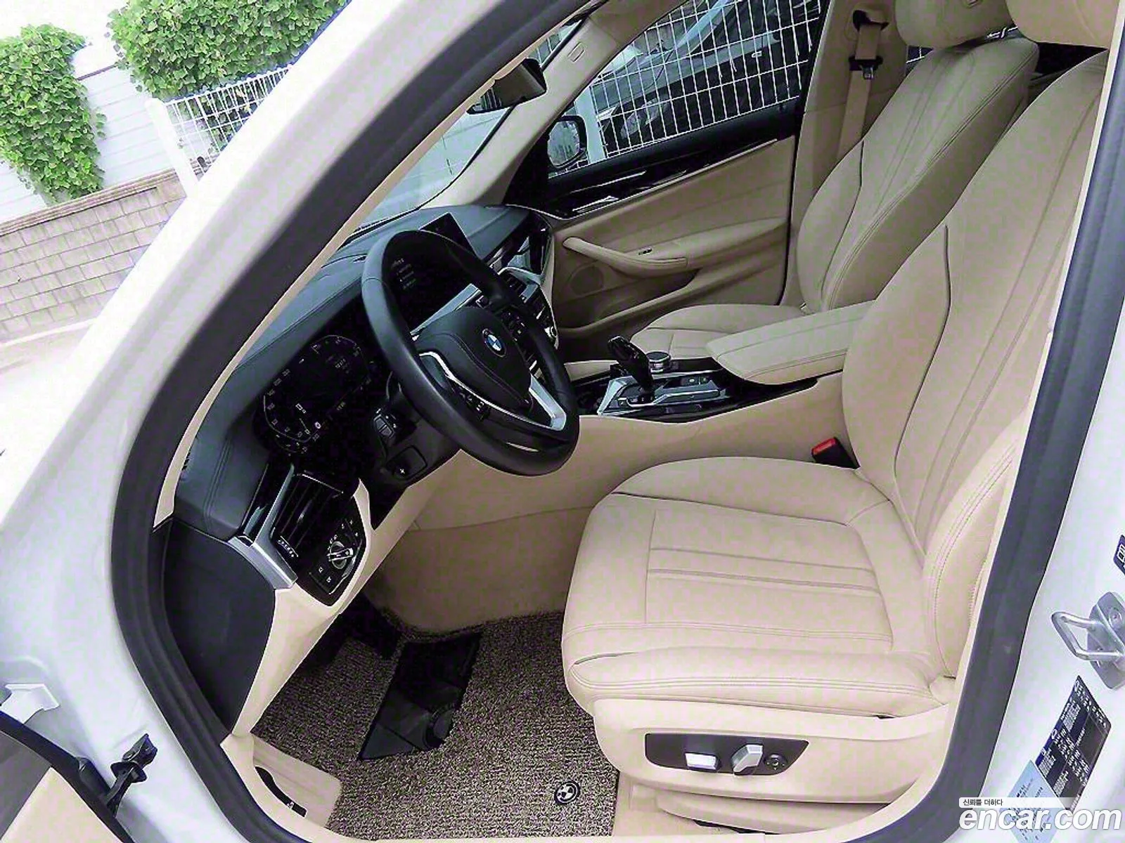 BMW 5 Series G30 520I Luxury - фотография 7974562