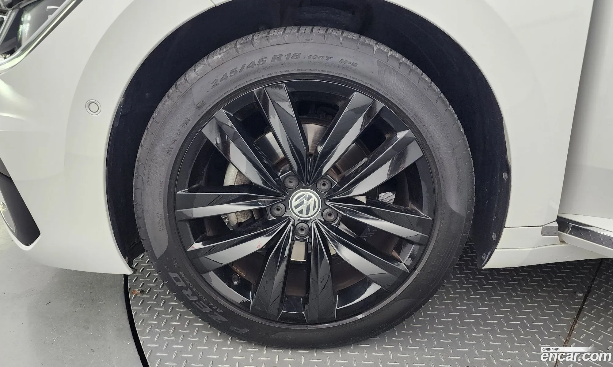 Volkswagen Arteon 20 Tdi Prestige - фотография 7888667