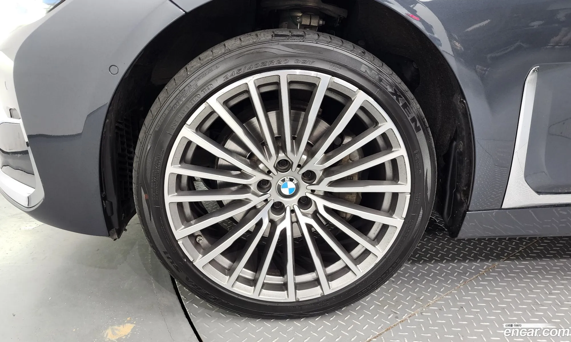 BMW 7 Series G11 730Ld xDrive Design Pure Excellence - фотография 5534119