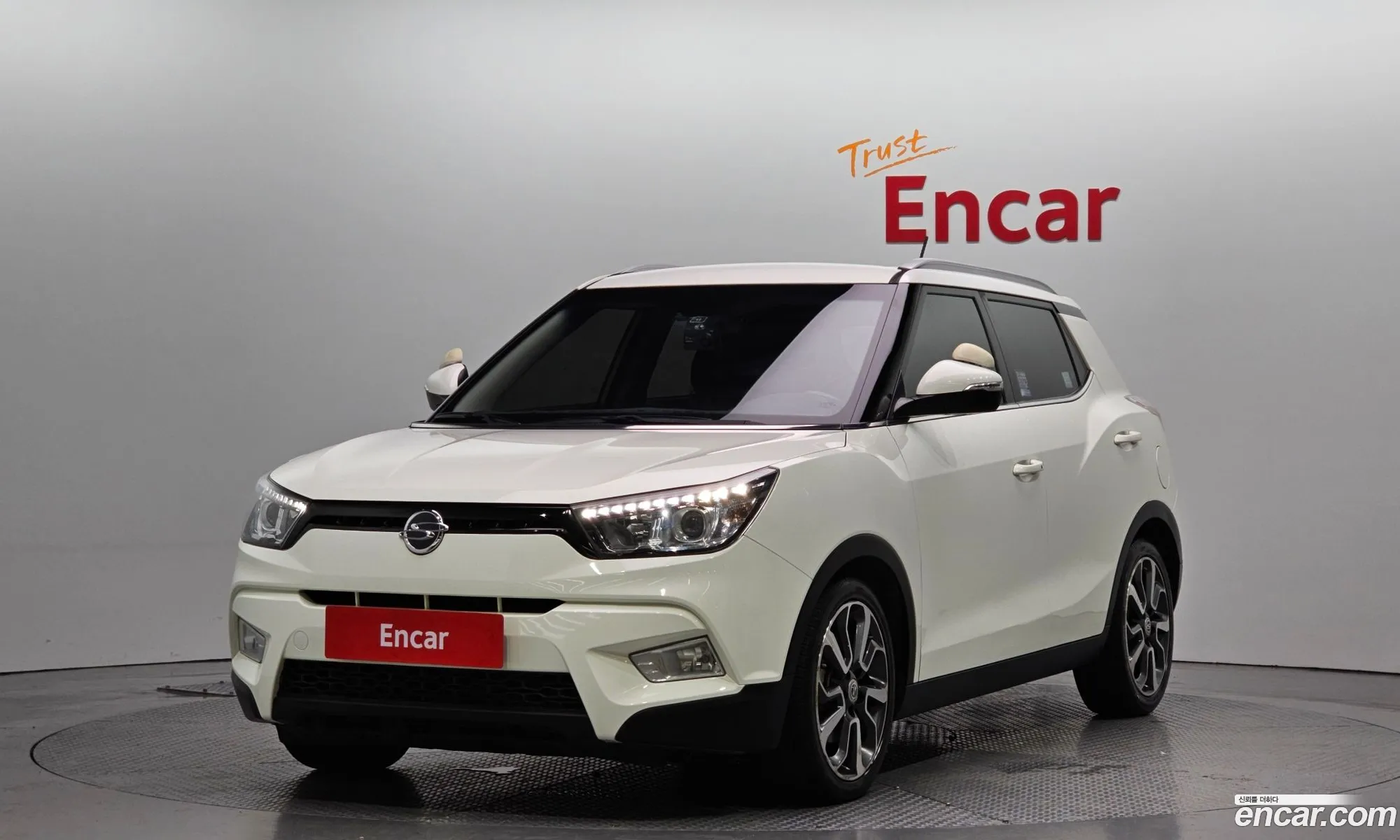 Kg Mobility Ssangyong Tivoli Diesel Lx 4Wd - фотография 8763320