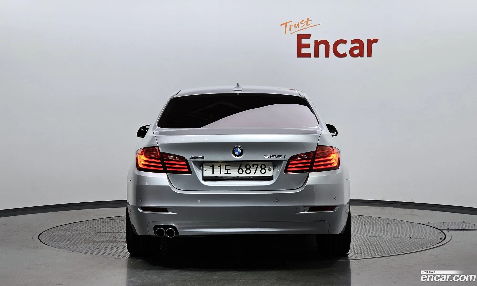 BMW 5 Series F10 528I xDrive - фотография 6831226