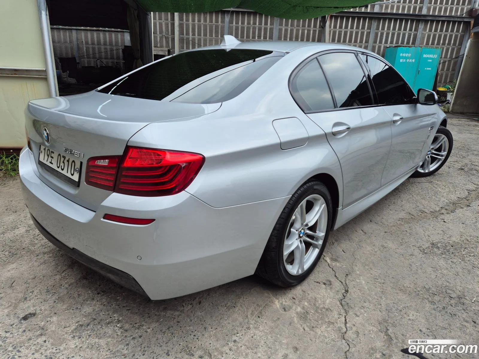 BMW 5 Series F10 528I M Aerodynamics - фотография 18157510