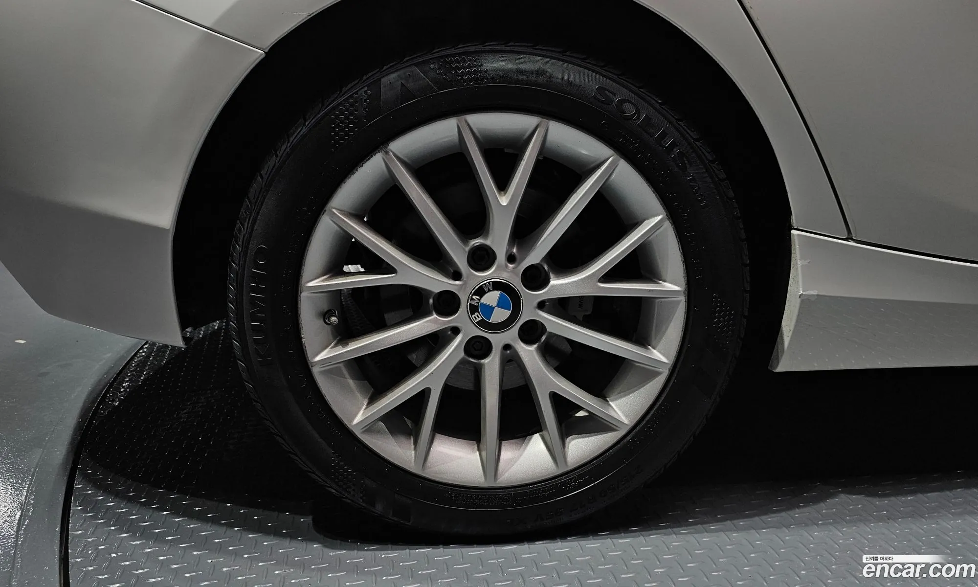 BMW 1 Series F20 118D Sports 5-Door - фотография 6631347