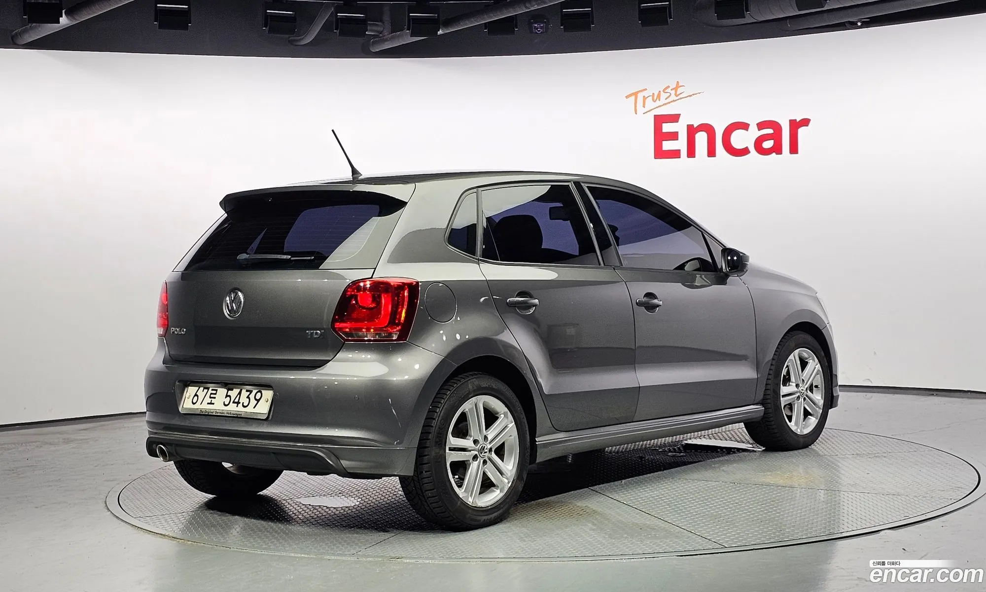 Volkswagen Polo 16 Tdi R-Line 5Th Generation - фотография 7863208