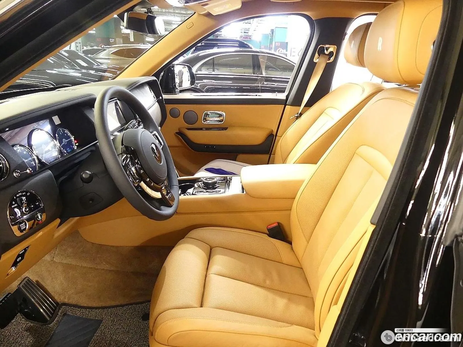 Rolls-Royce Cullinan 67 V12 - фотография 3720525