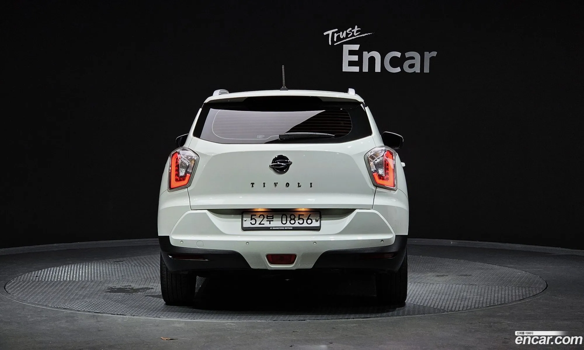 Kg Mobility Ssangyong Tivoli Lx 2Wd Top-Of-The-Line Model - фотография 8186173