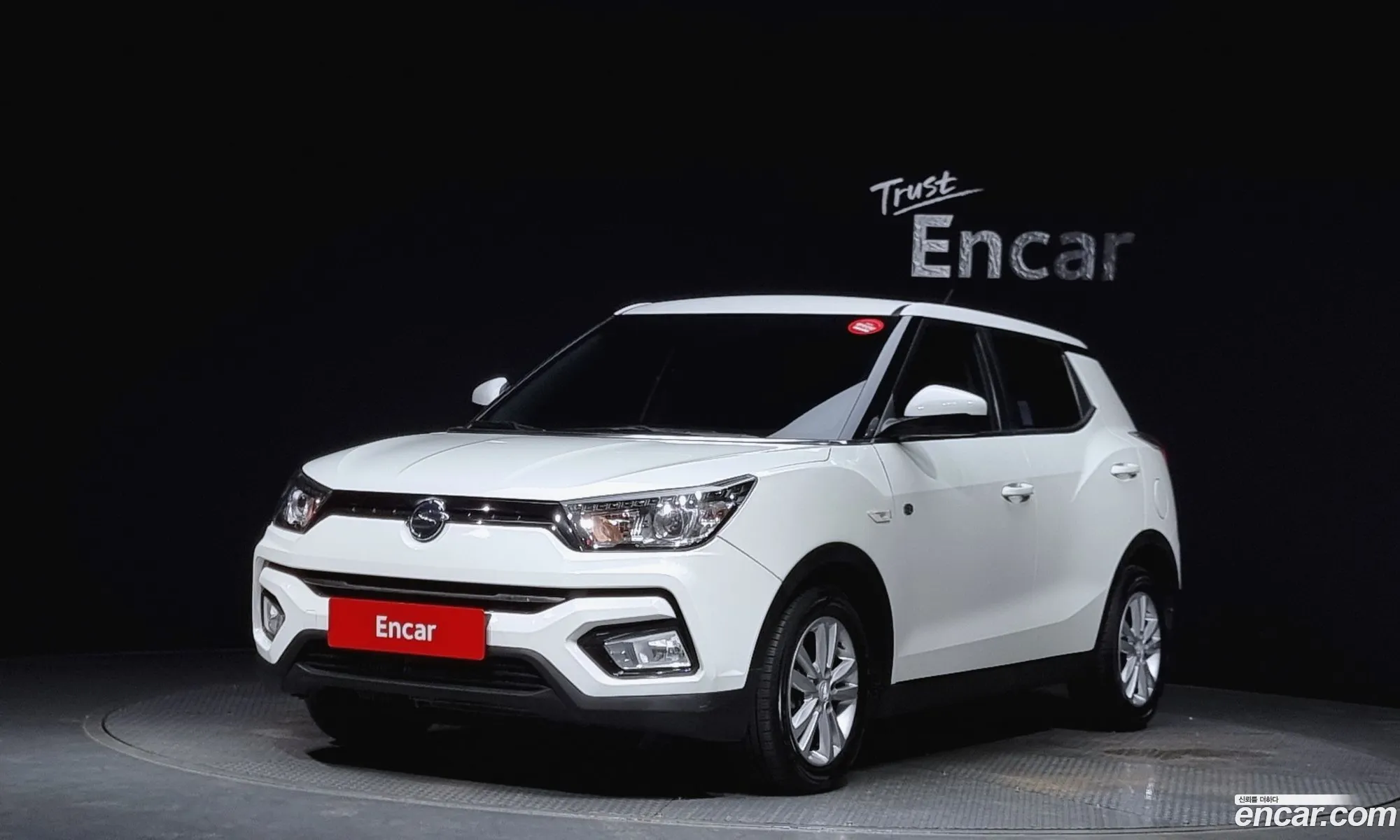 Kg Mobility Ssangyong Tivoli Armor Diesel Tx 2Wd - фотография 8264587