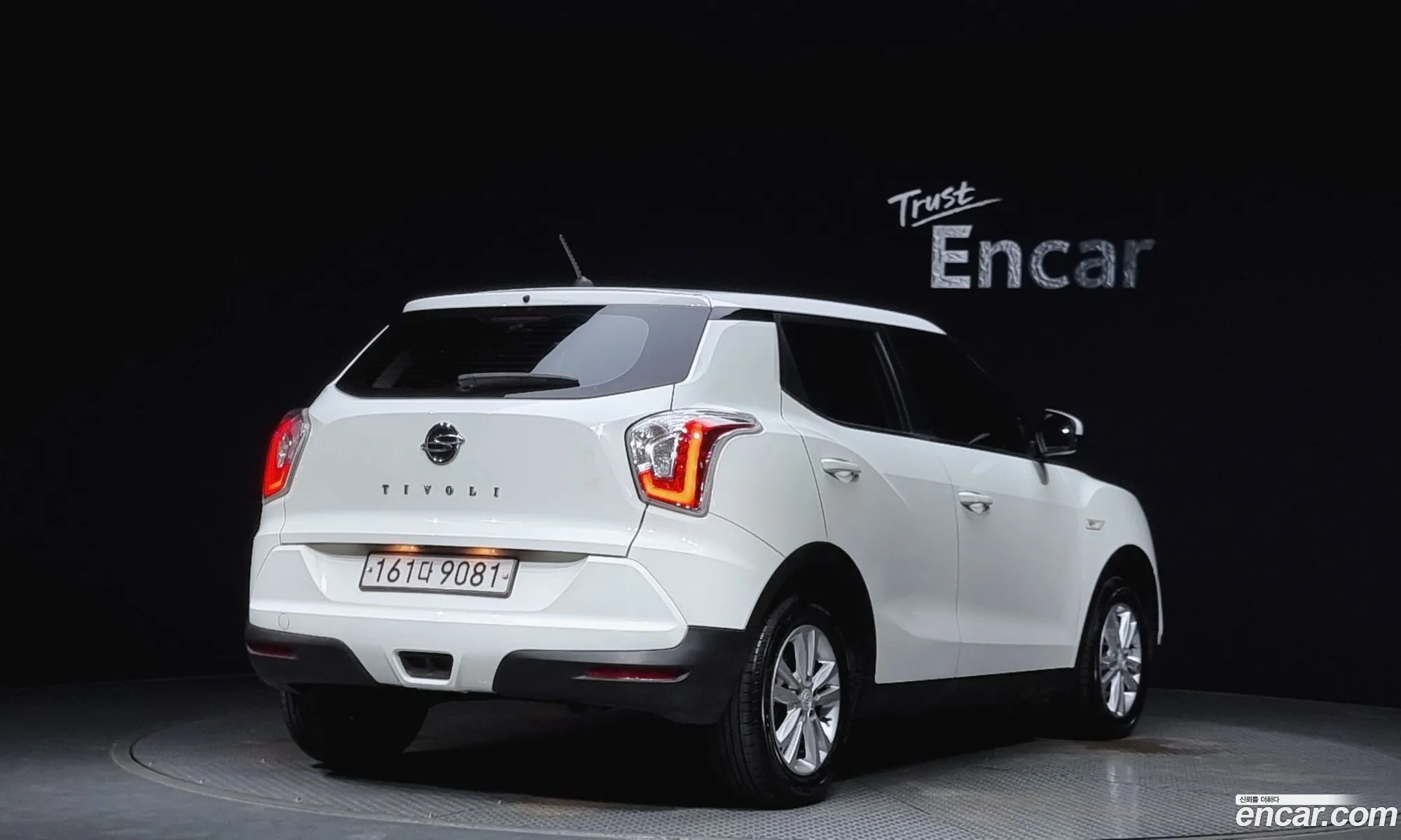 Kg Mobility Ssangyong Tivoli Armor Diesel Tx 2Wd - фотография 8264588