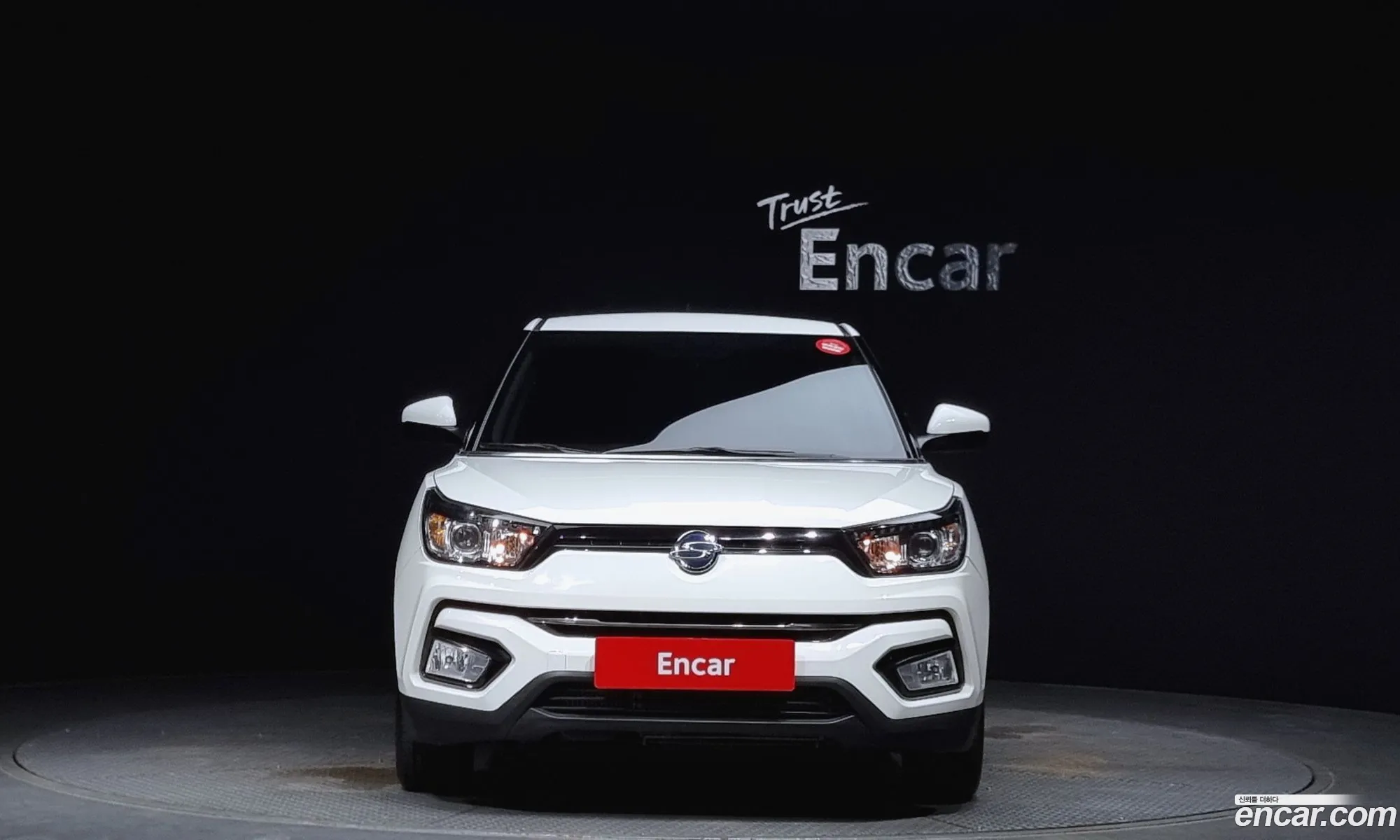 Kg Mobility Ssangyong Tivoli Armor Diesel Tx 2Wd - фотография 8264589