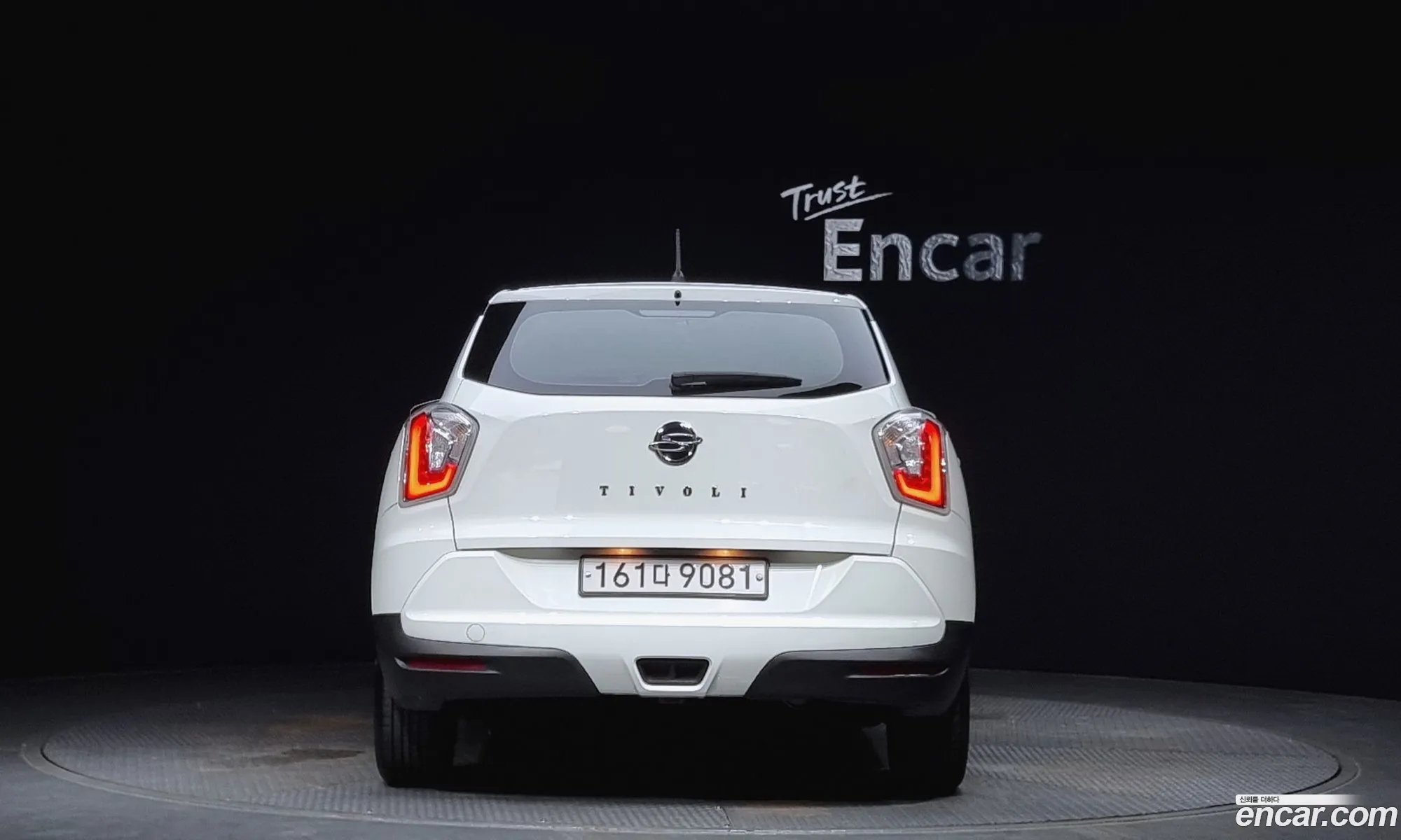 Kg Mobility Ssangyong Tivoli Armor Diesel Tx 2Wd - фотография 8264590