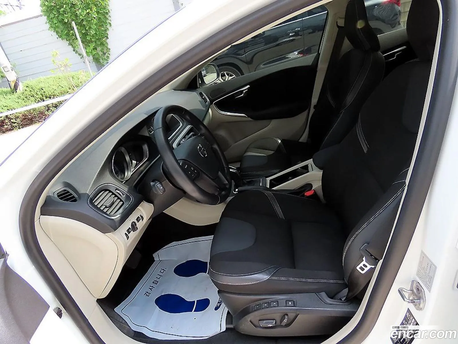 Volvo V40 D3 2Nd Generation - фотография 6467868