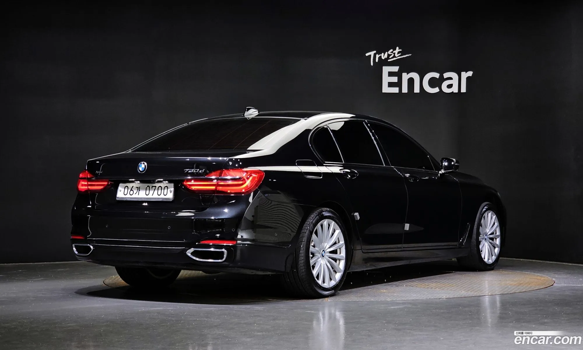 BMW 7 Series G11 730D xDrive - фотография 12283278