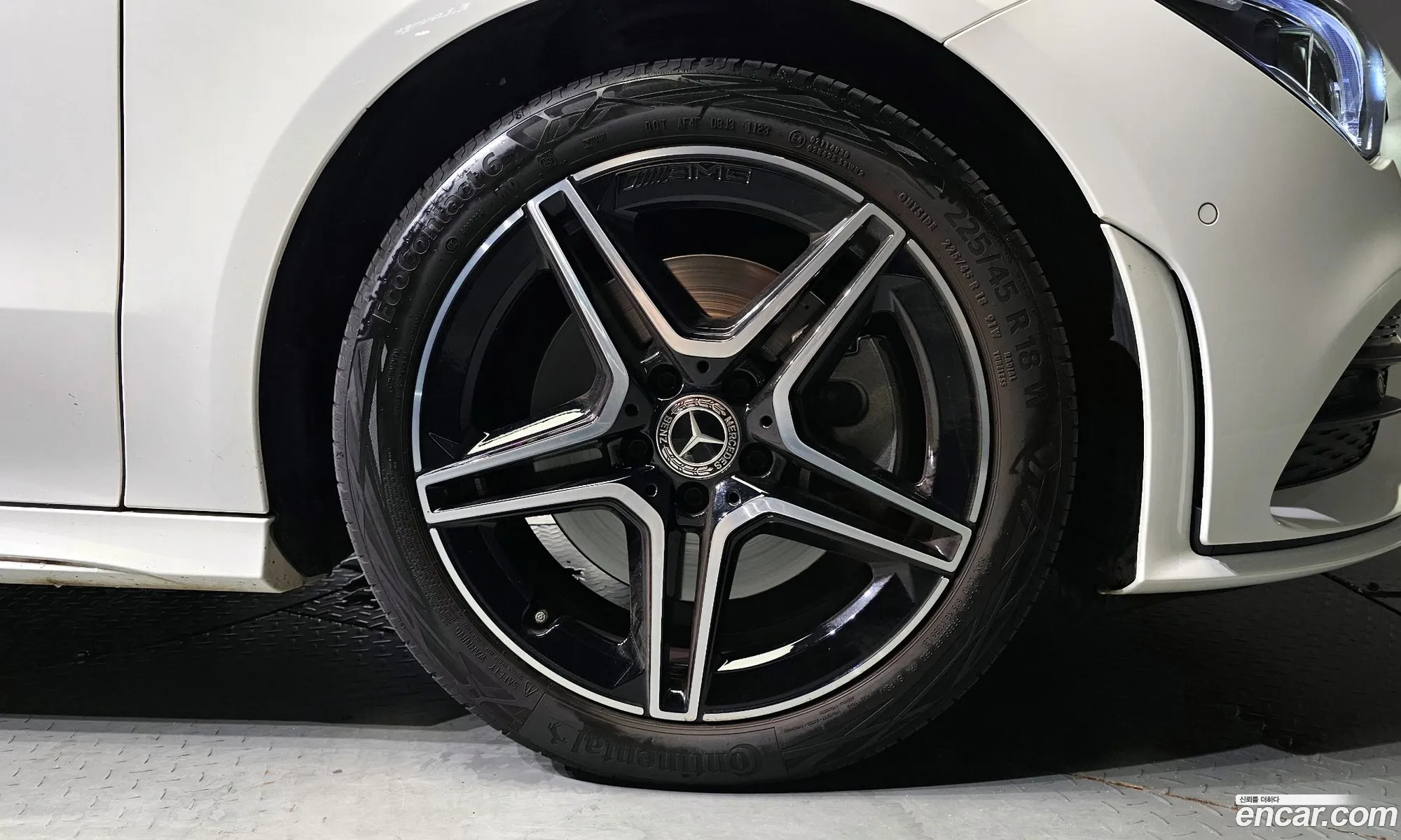 Benz Cla-Class C118 Cla250 4Matic - фотография 19186445