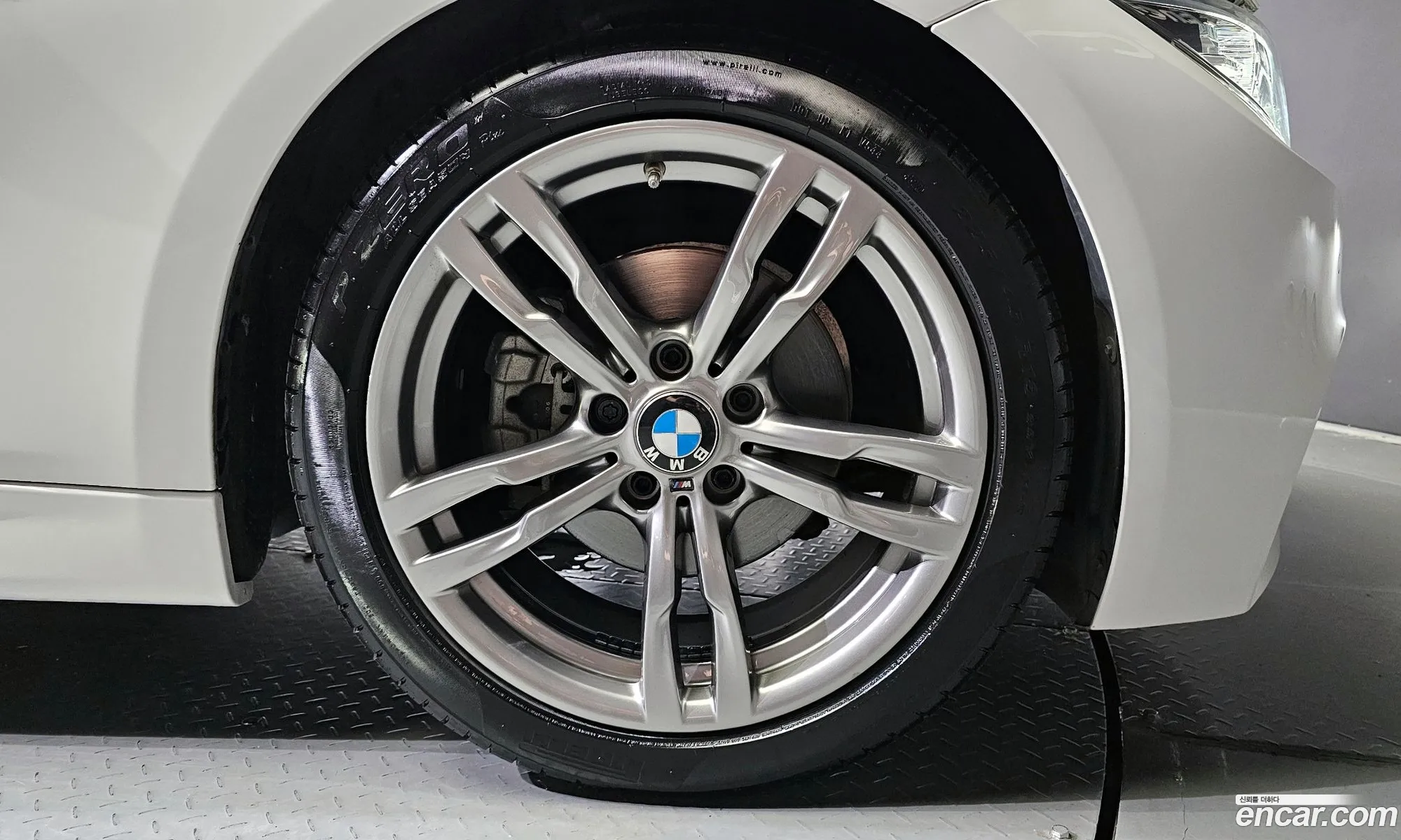 BMW 3 Series F30 320I M Sports - фотография 18229593