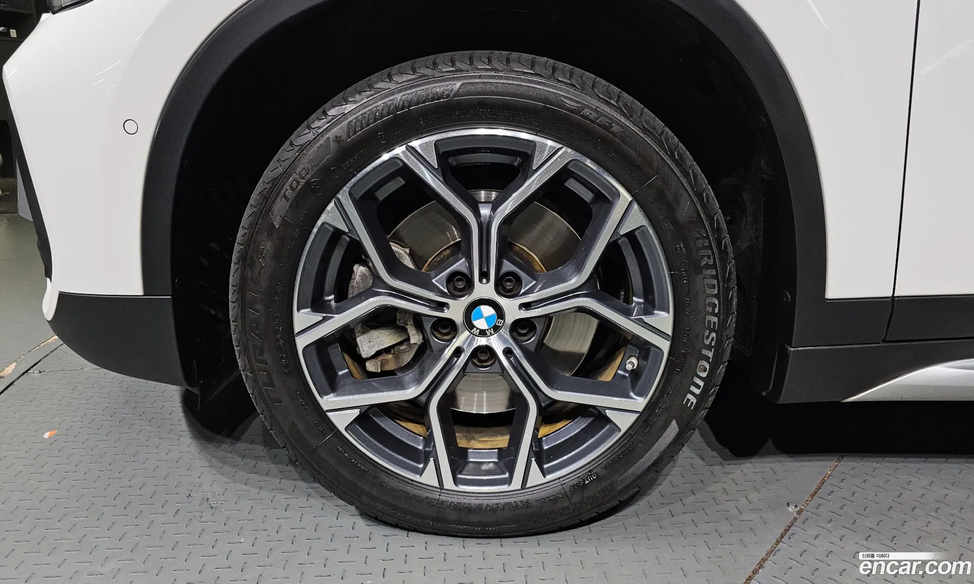 BMW X1 F48 xDrive 20I Xline - фотография 6656750