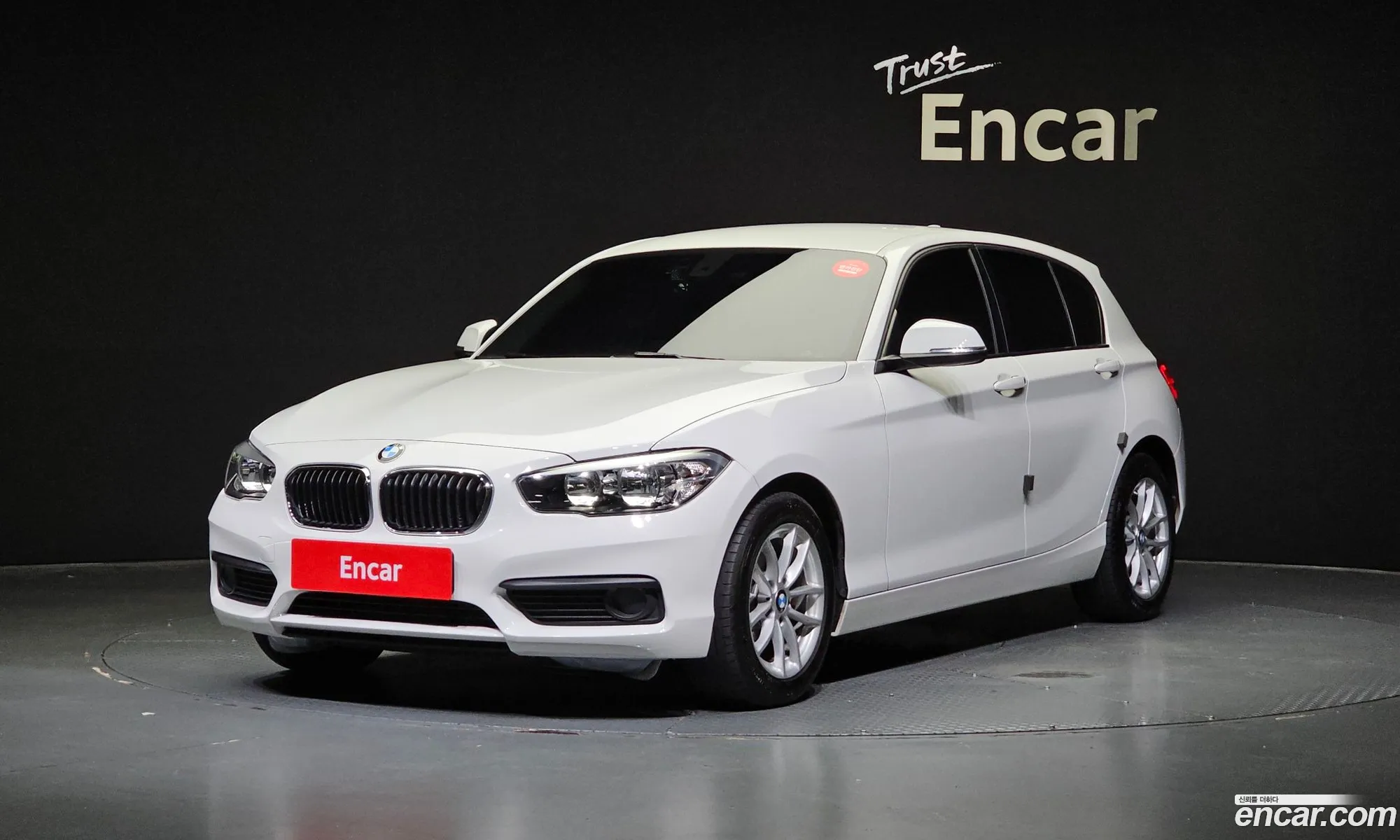 BMW 1 Series F20 118D Joy 5-Door - фотография 18251855
