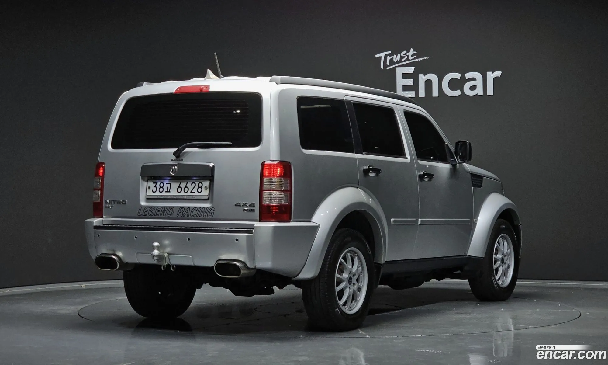 Dodge Nitro 28 Diesel - фотография 3543522