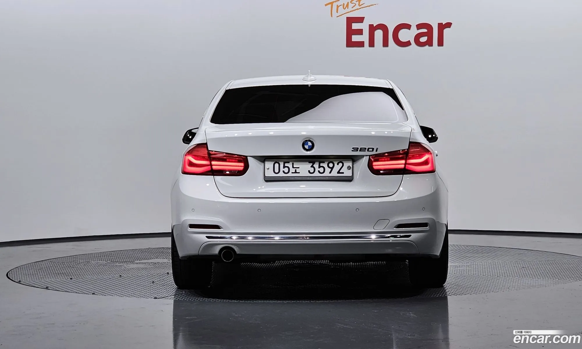 BMW 3 Series F30 320I Luxury - фотография 6743439