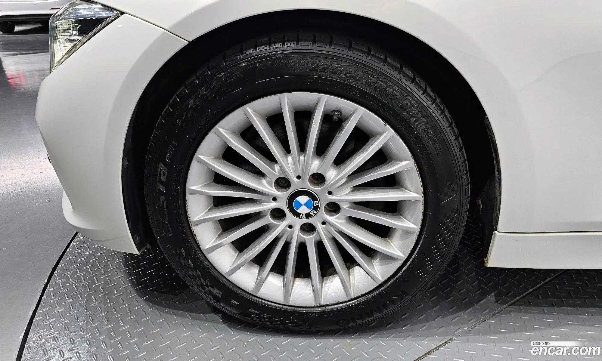 BMW 3 Series F30 320I Luxury - фотография 6743440