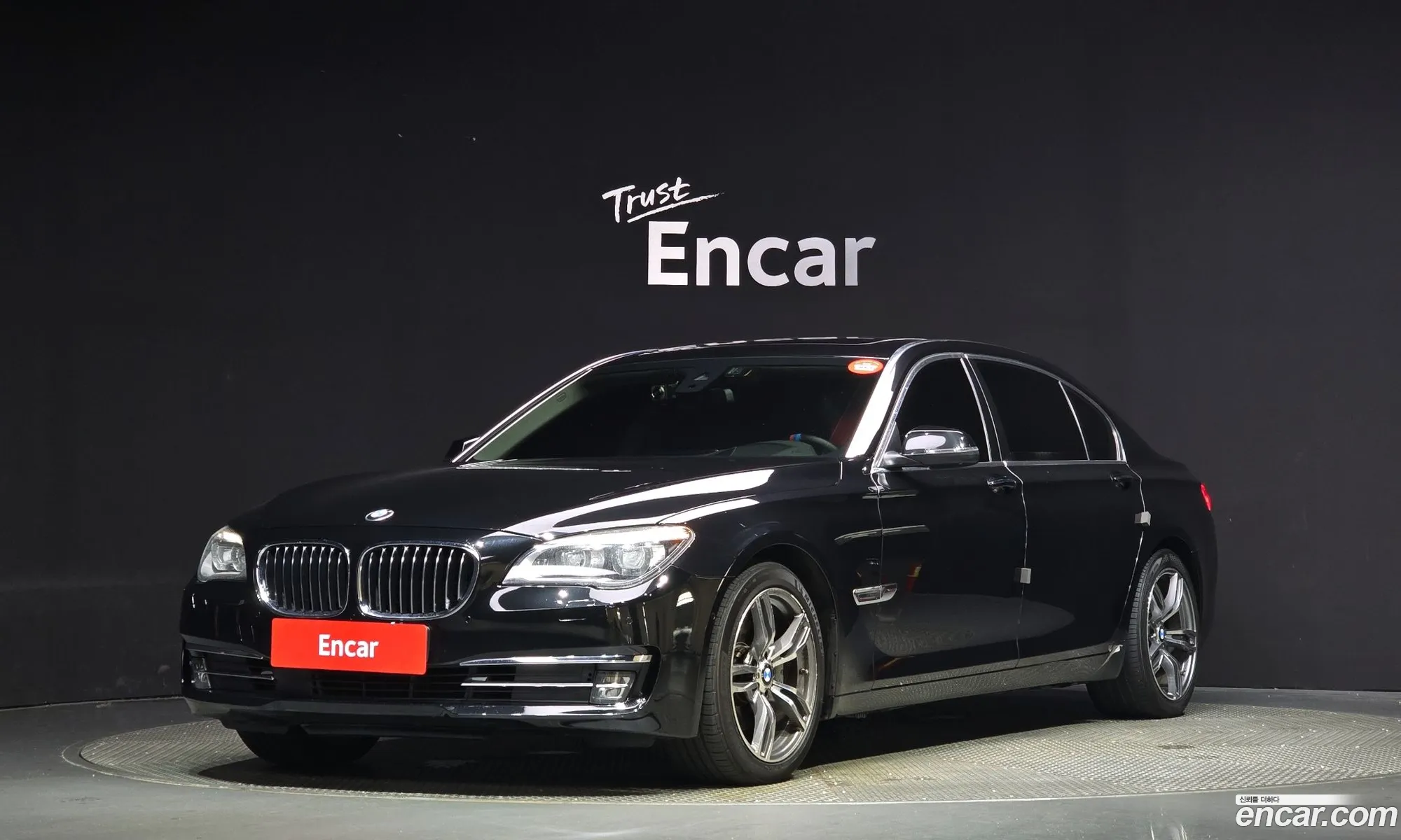 BMW 7 Series F01 730Ld - фотография 12283265