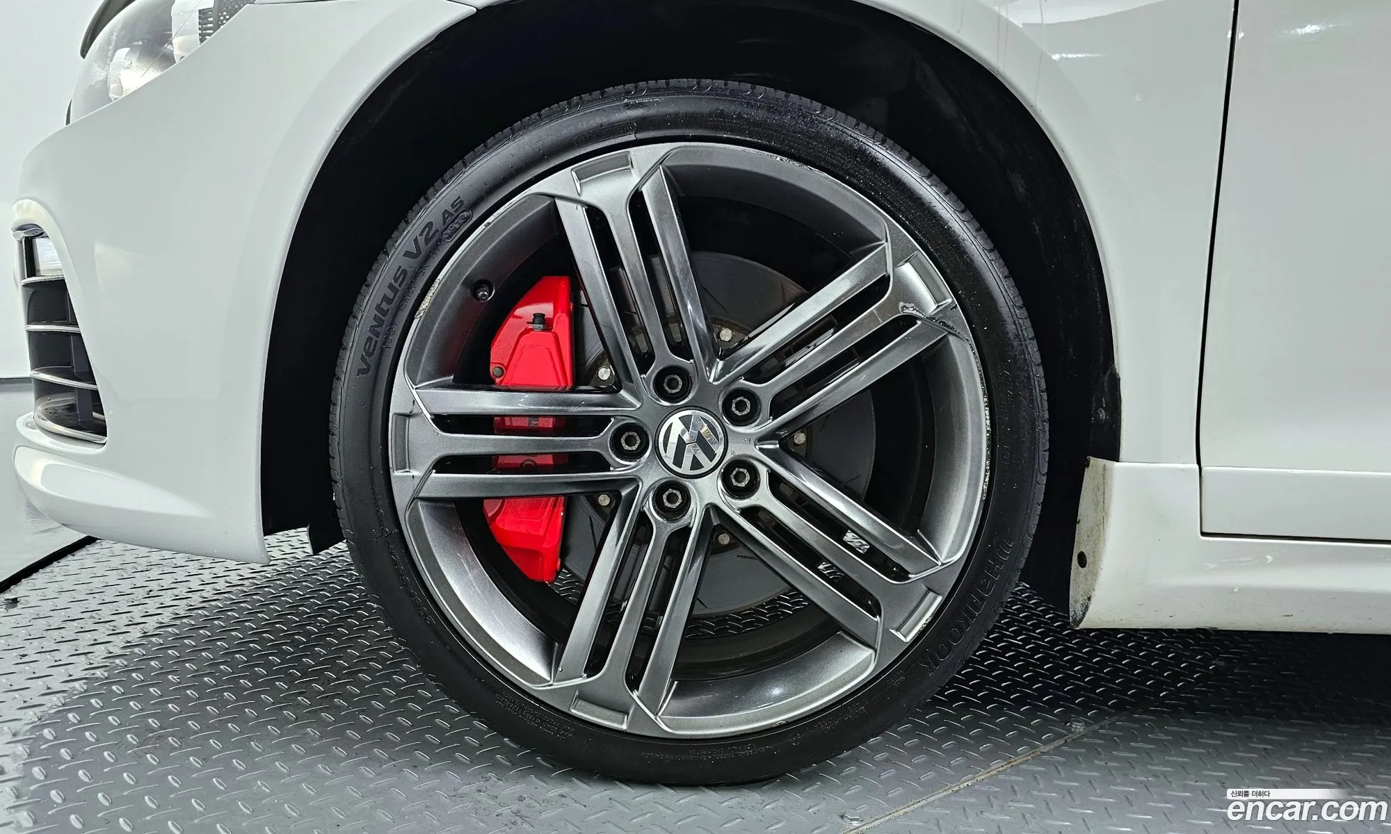 Volkswagen Scirocco 20 Tdi R-Line - фотография 8349295