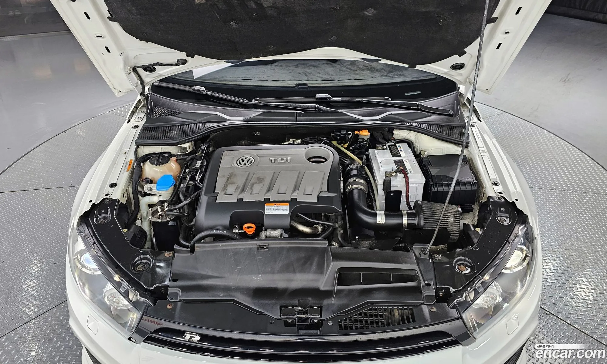 Volkswagen Scirocco 20 Tdi R-Line - фотография 8349296
