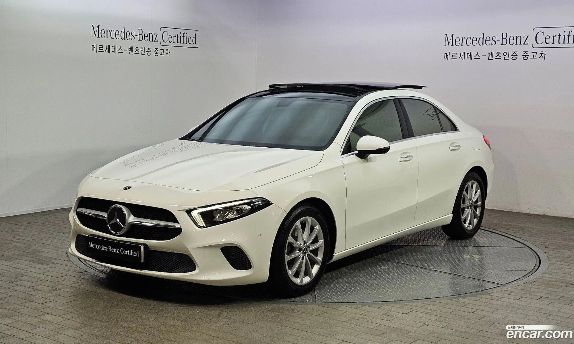 Mercedes A-Class W177 A220 Sedan - фотография 19181467