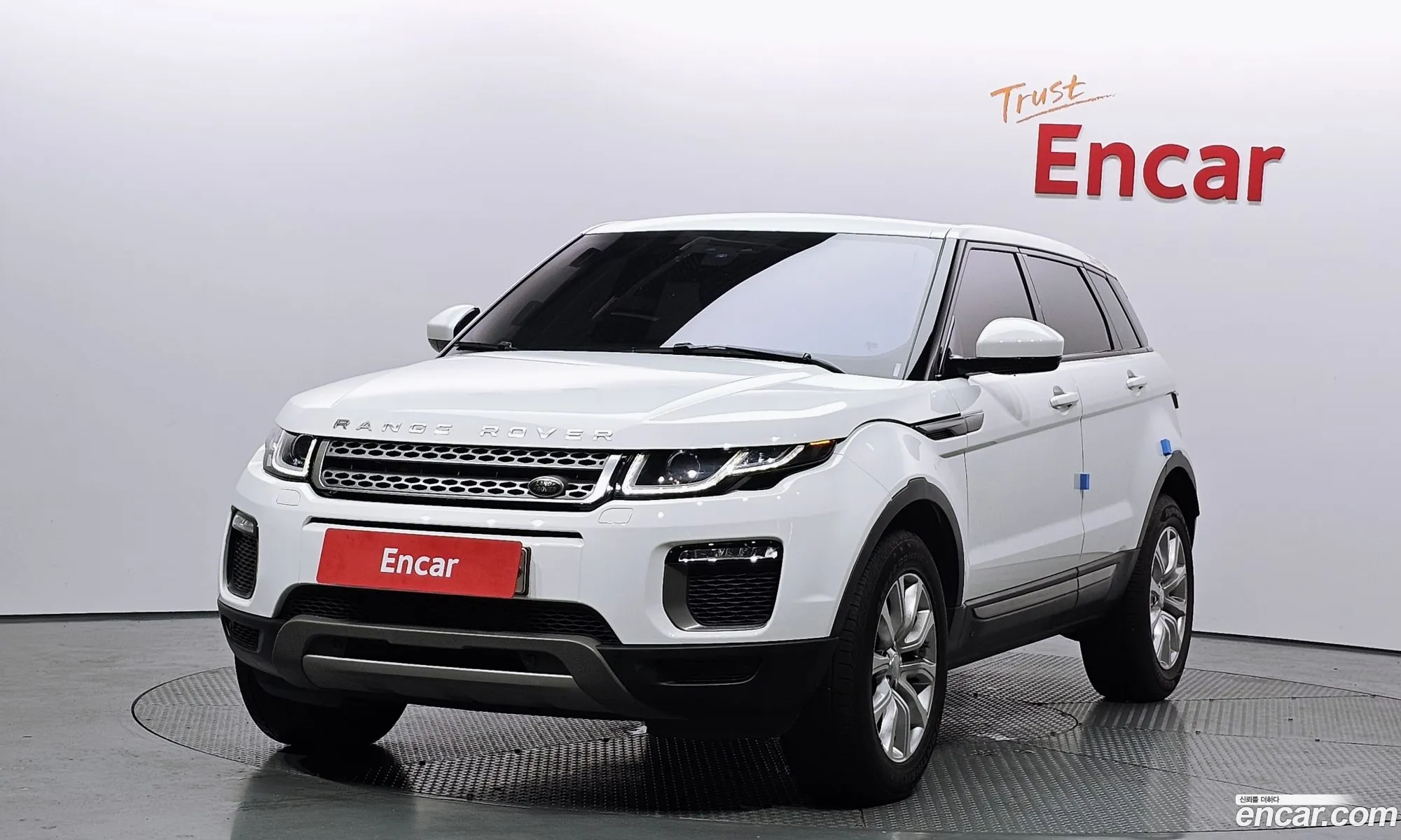 Land Rover Range Rover Evoque 20 Td4 Se - фотография 7137323
