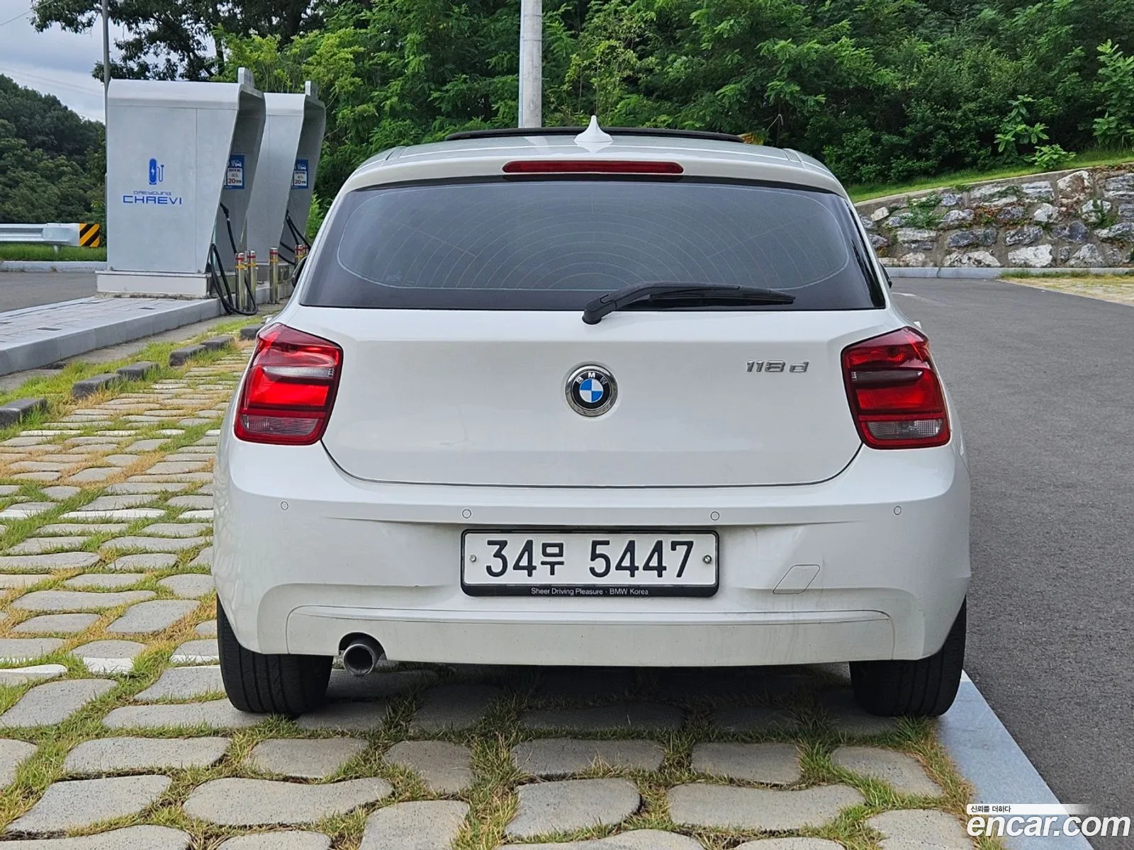 BMW 1 Series F20 118D Urban 5-Door - фотография 6853717