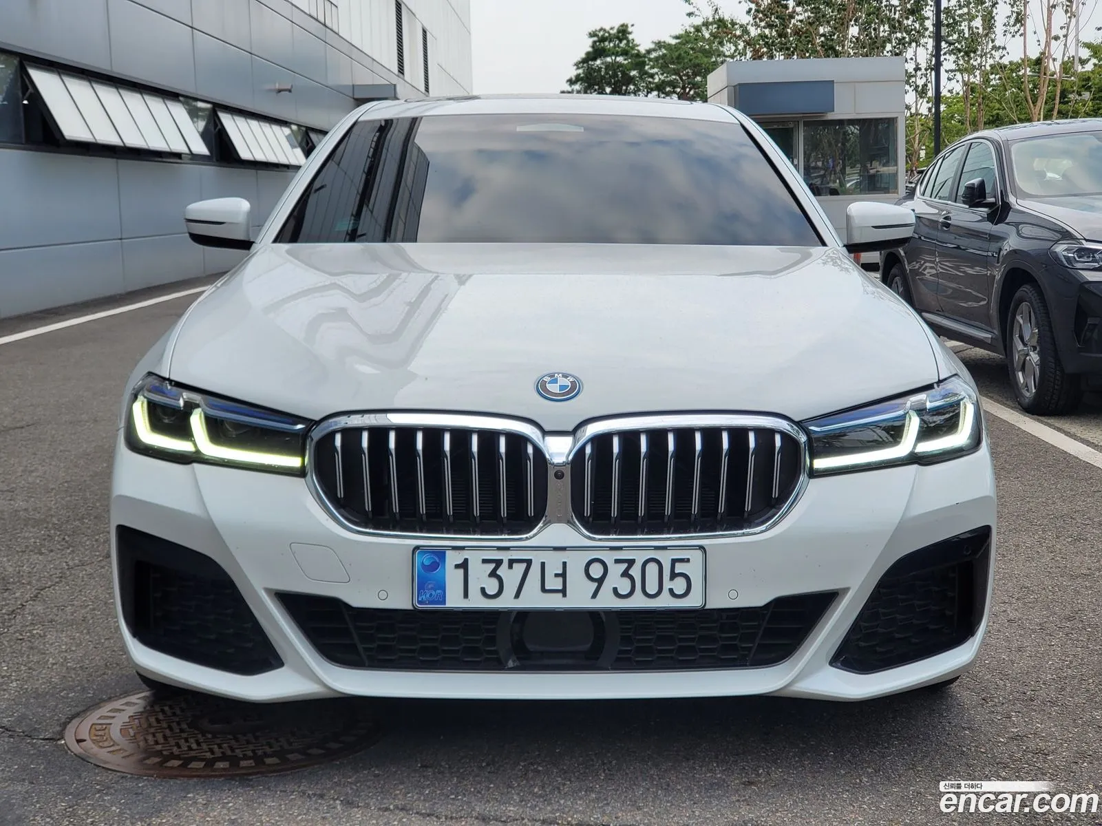 BMW 5 Series G30 530E M Sports - фотография 12283255