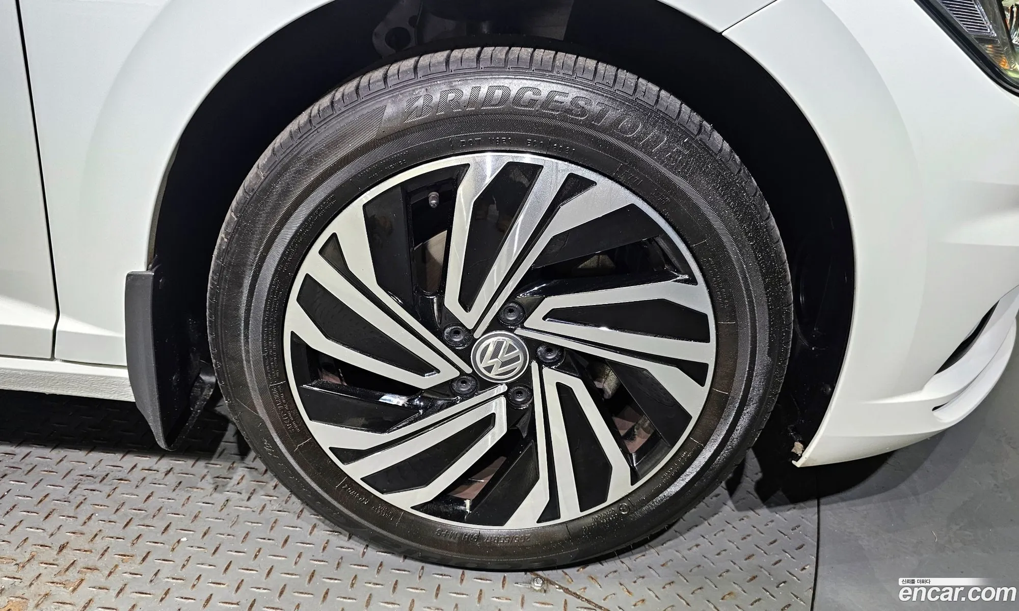 Volkswagen Jetta 7Th Generation 14 Tsi Prestige - фотография 12521899