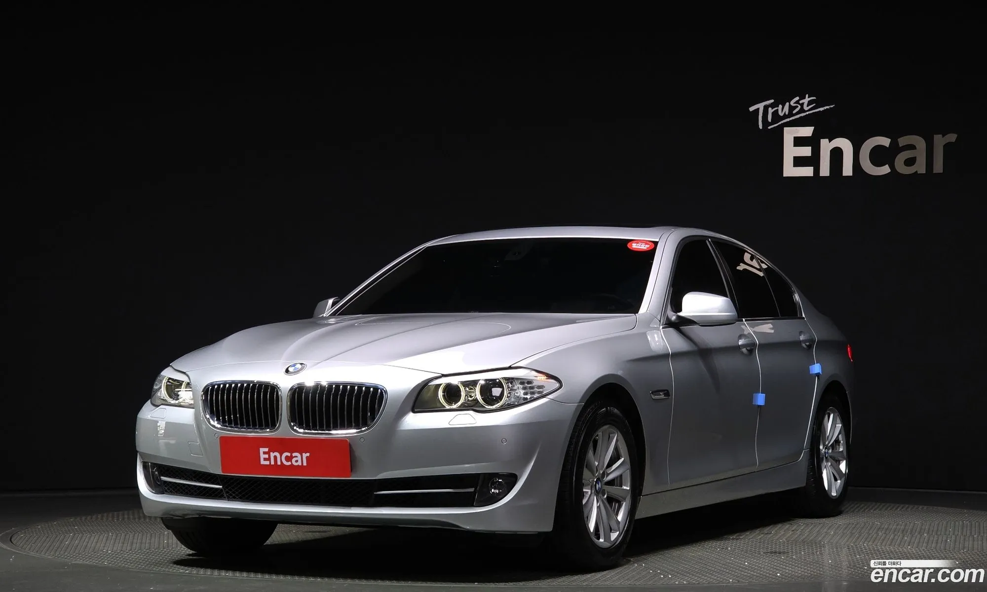 BMW 5 Series F10 520D - фотография 8280553
