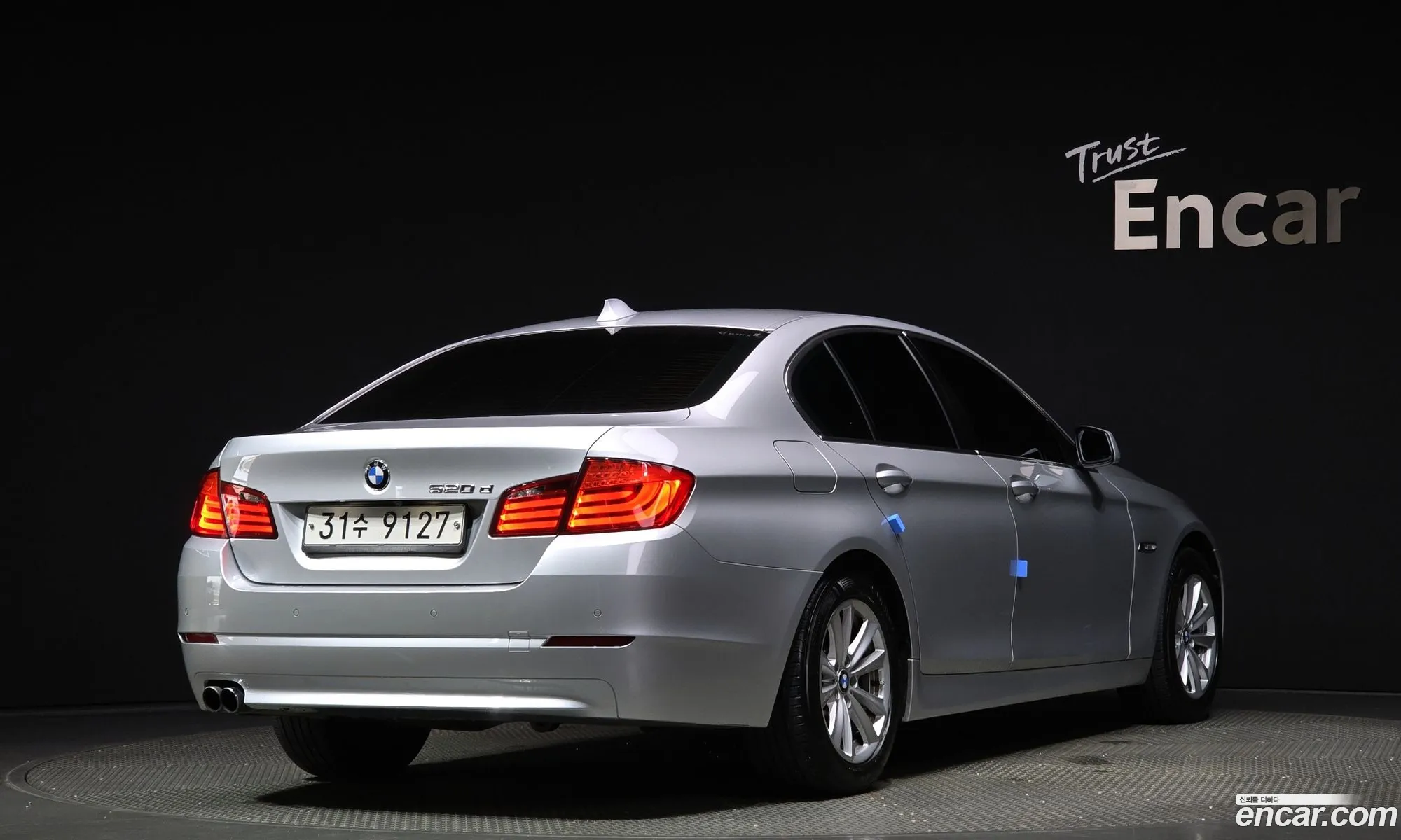 BMW 5 Series F10 520D - фотография 8280554