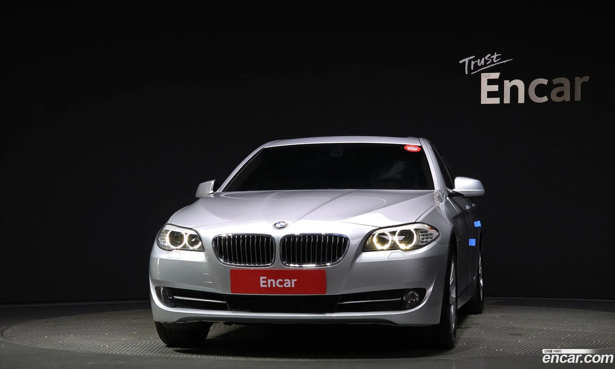 BMW 5 Series F10 520D - фотография 8280555