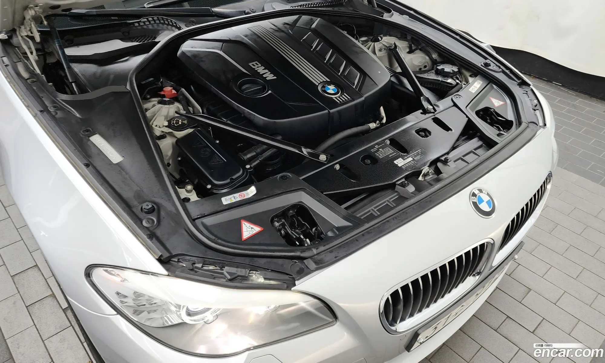 BMW 5 Series F10 520D - фотография 8280558