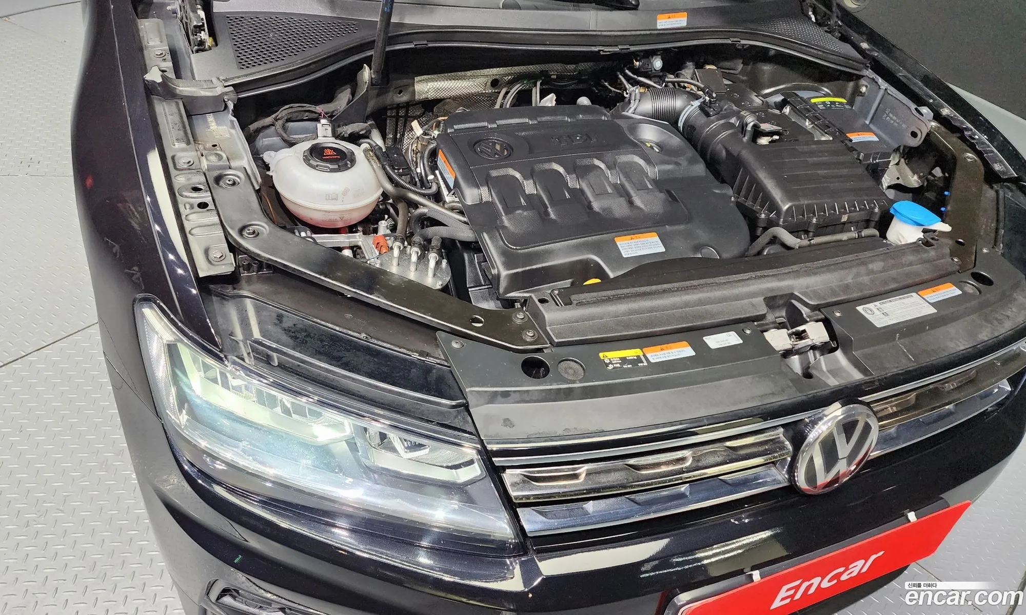 Volkswagen Tiguan 2Nd Generation 20 Tdi - фотография 7820298