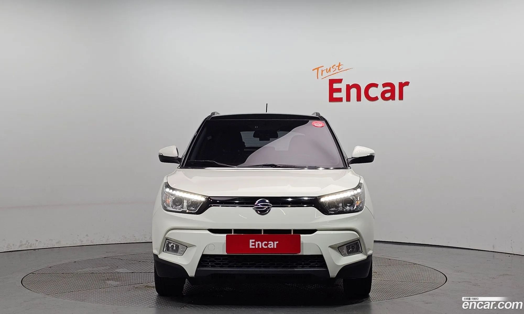 Kg Mobility Ssangyong Tivoli Diesel Lx 2Wd - фотография 7193241