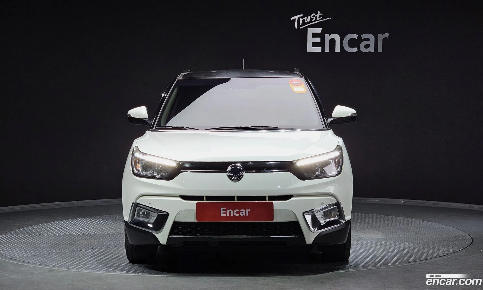 Kg Mobility Ssangyong Tivoli Lx 2Wd Top-Of-The-Line Model - фотография 7193228