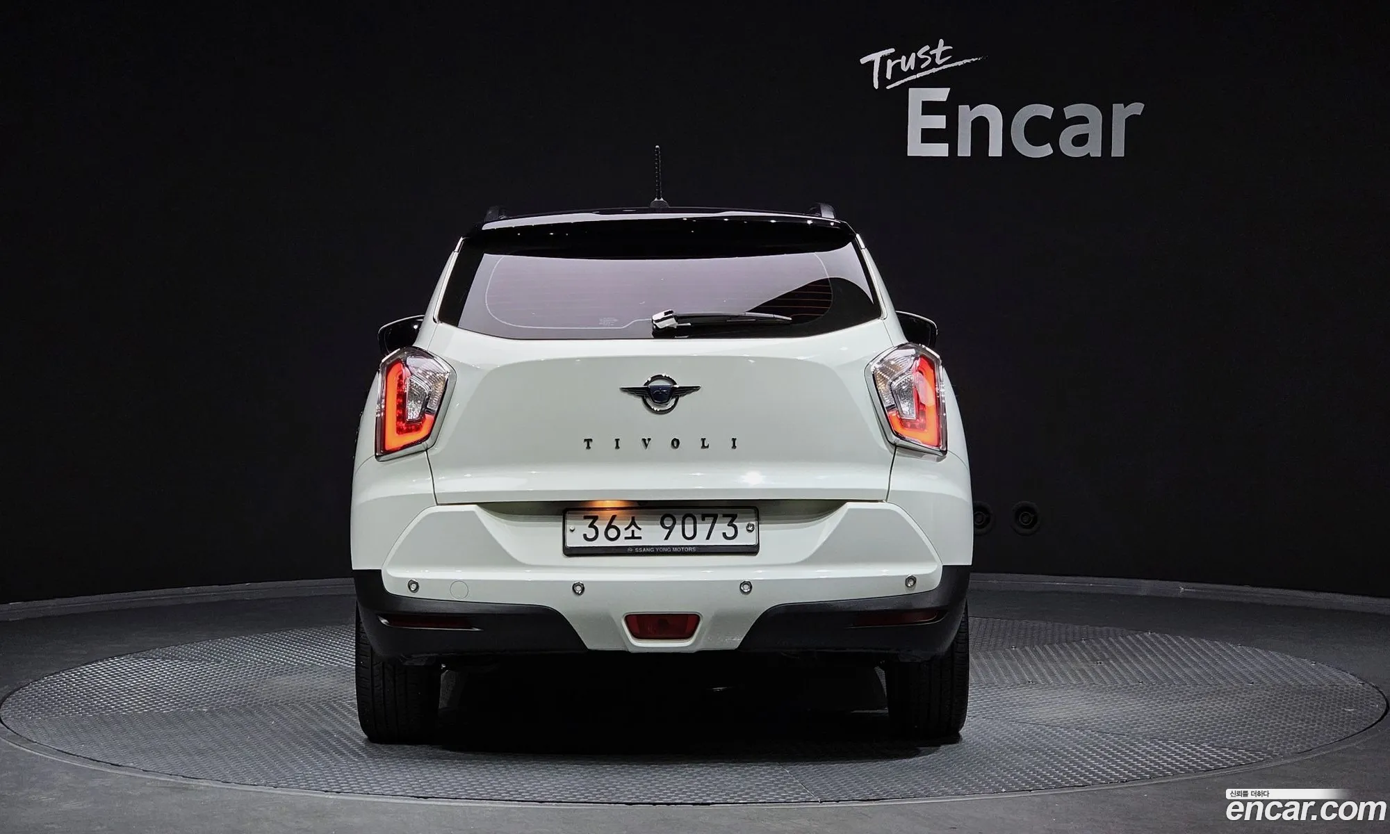 Kg Mobility Ssangyong Tivoli Lx 2Wd Top-Of-The-Line Model - фотография 7193229