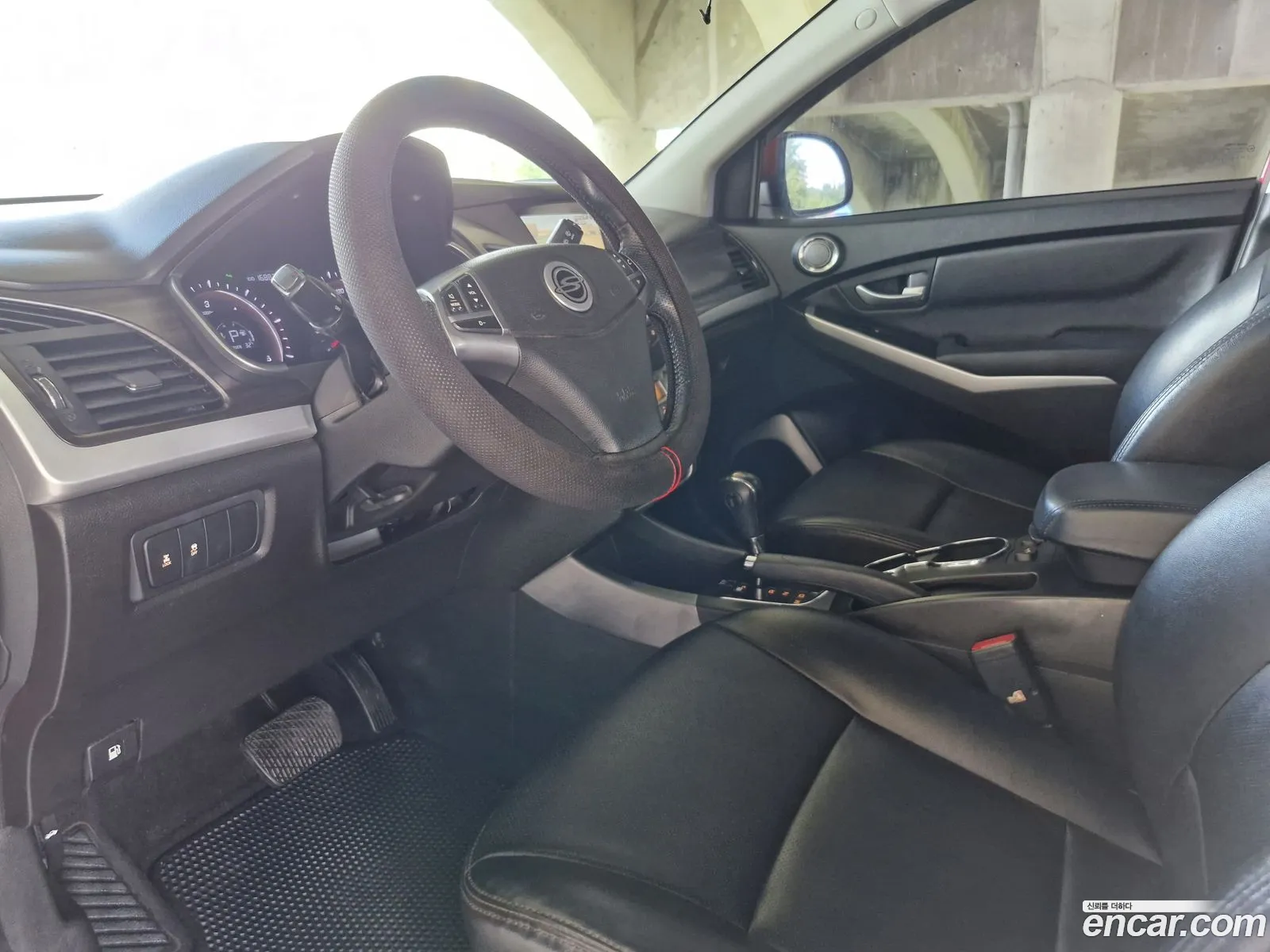 Kg Mobility Ssangyong New Korando C 20 Cvt 4Wd Top-Of-The-Line Model - фотография 7883373