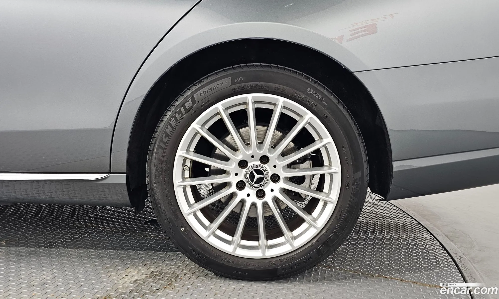 Mercedes E-Class W213 E250 Exclusive - фотография 19181459