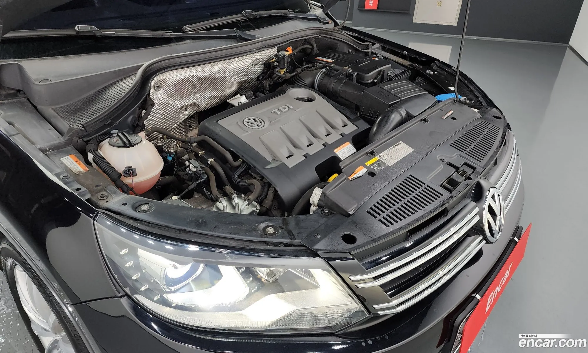 Volkswagen New Tiguan 20 Tdi Premium 5N - фотография 8134212
