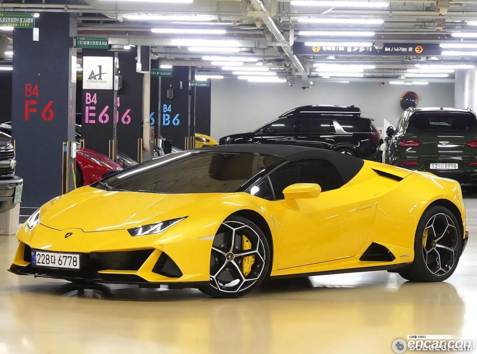 Lamborghini Huracan Lp640-4 Evo Spyder - фотография 3748941