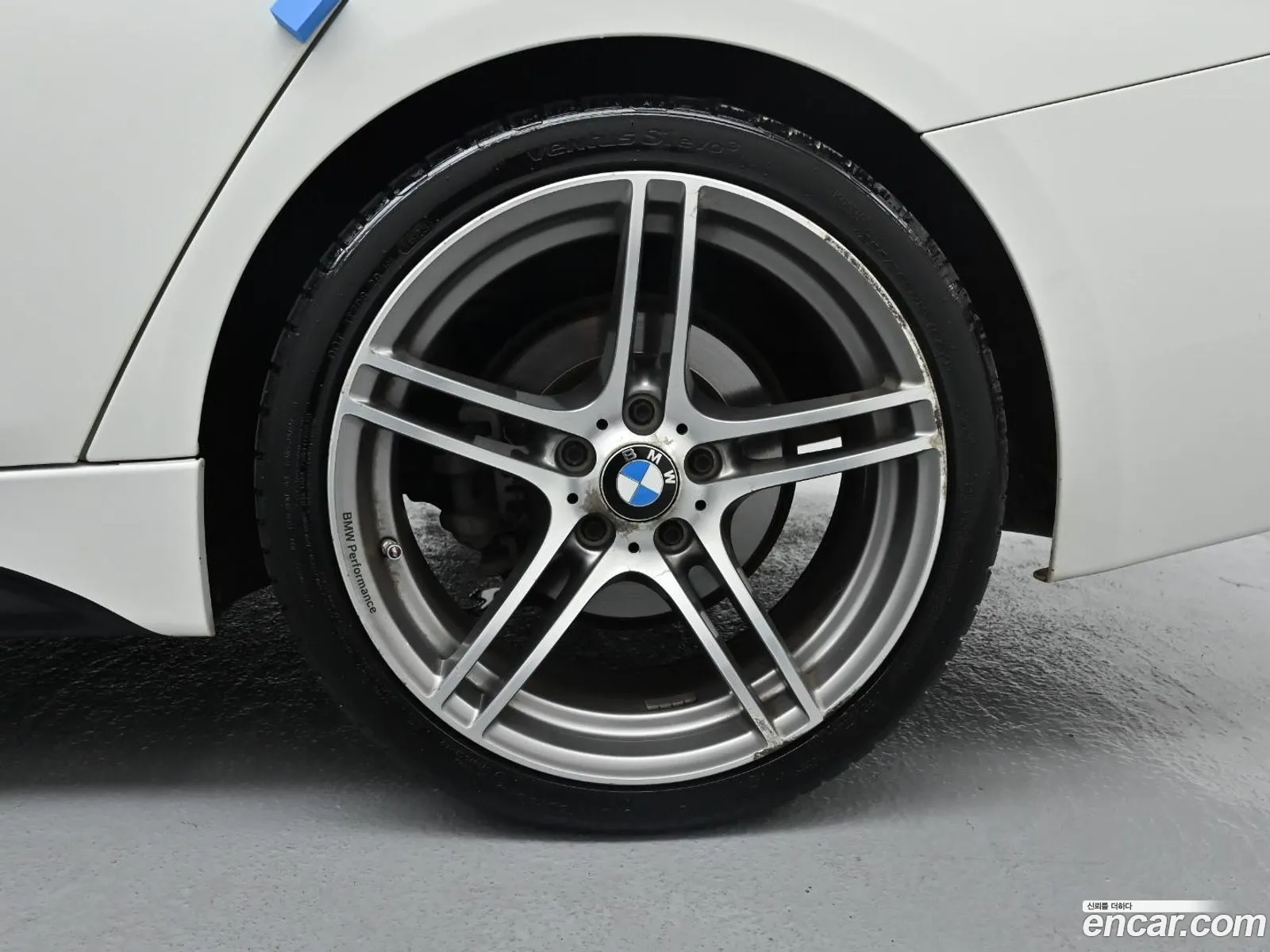 BMW 3 Series F30 320I M Sports - фотография 4867400