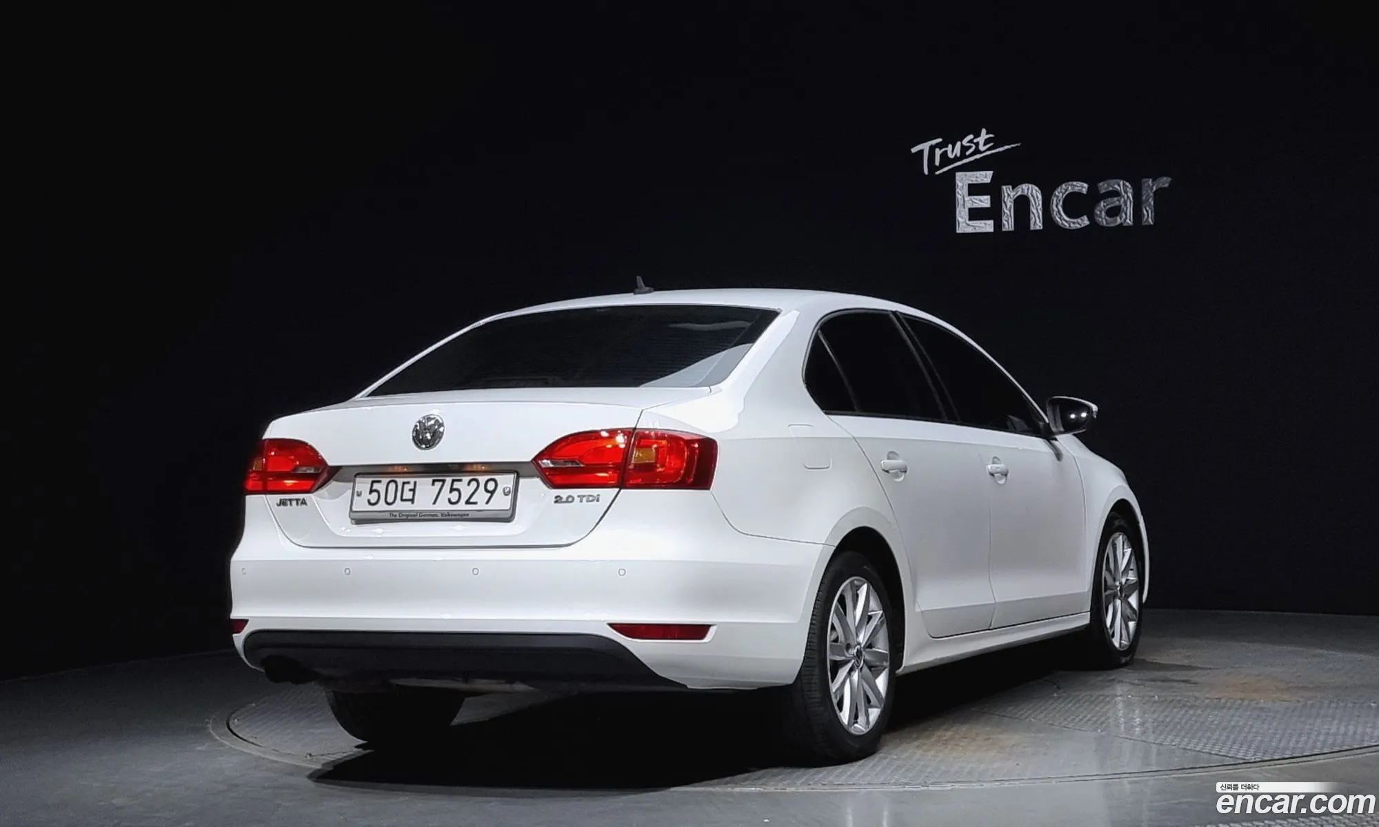 Volkswagen New Jetta 20 Tdi 6Th Generation - фотография 12487061