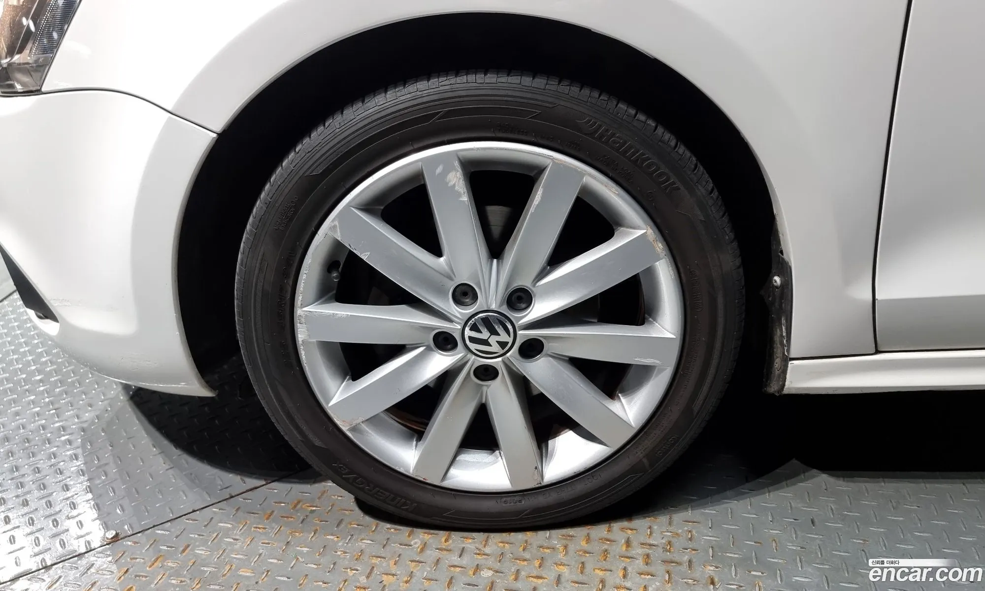 Volkswagen New Jetta 20 Tdi 6Th Generation - фотография 12487064