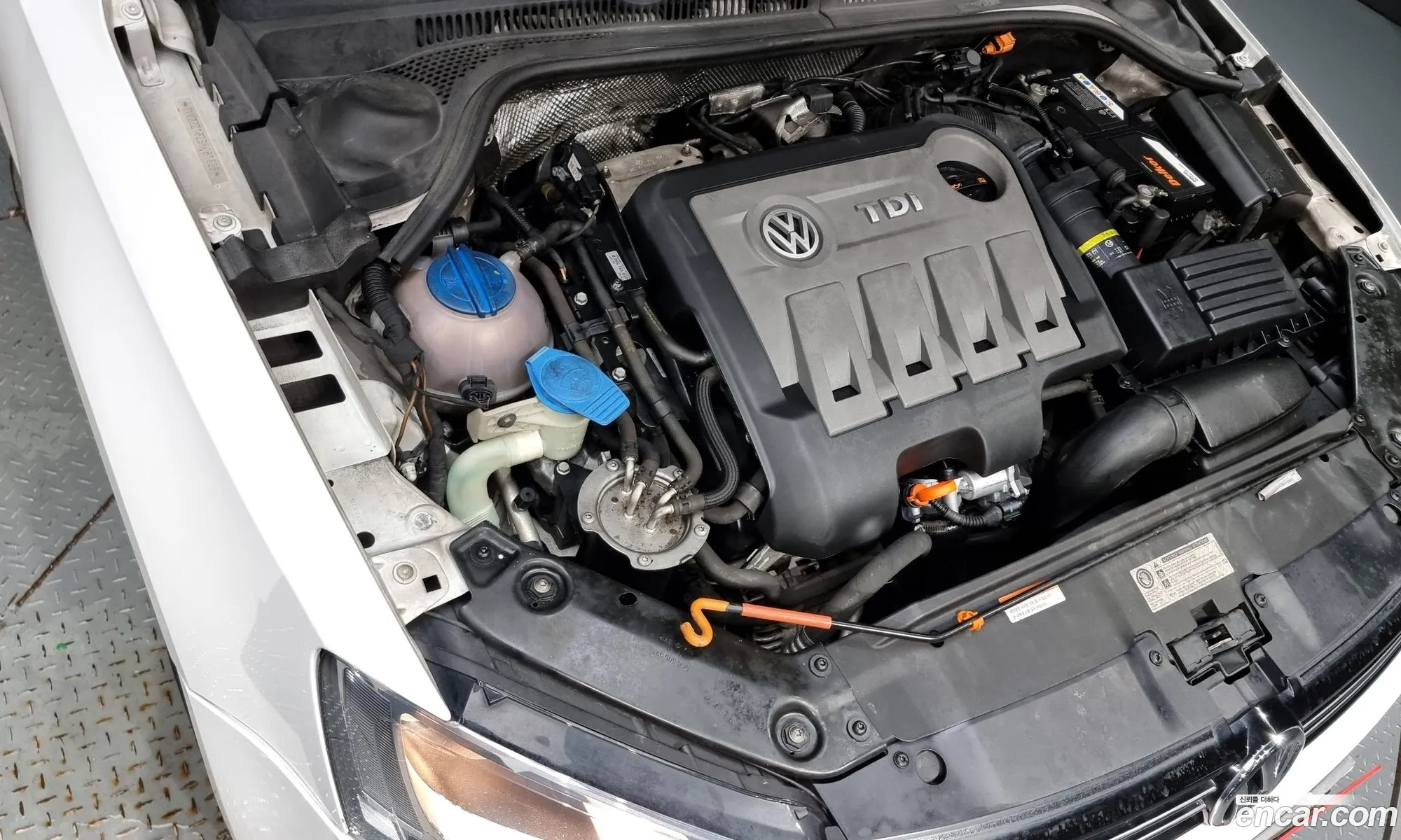 Volkswagen New Jetta 20 Tdi 6Th Generation - фотография 12487065