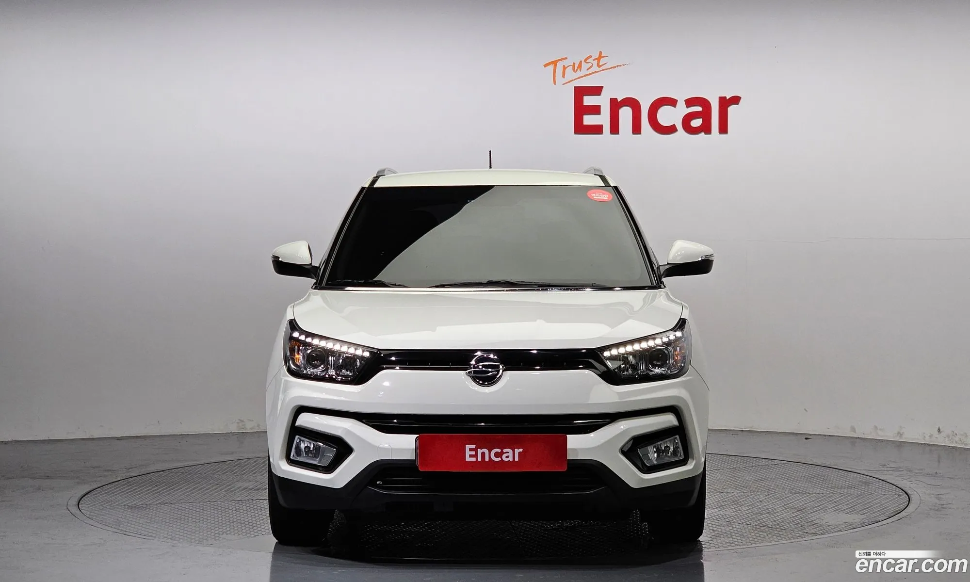 Kg Mobility Ssangyong Tivoli Armor Diesel Vx 2Wd - фотография 6310945