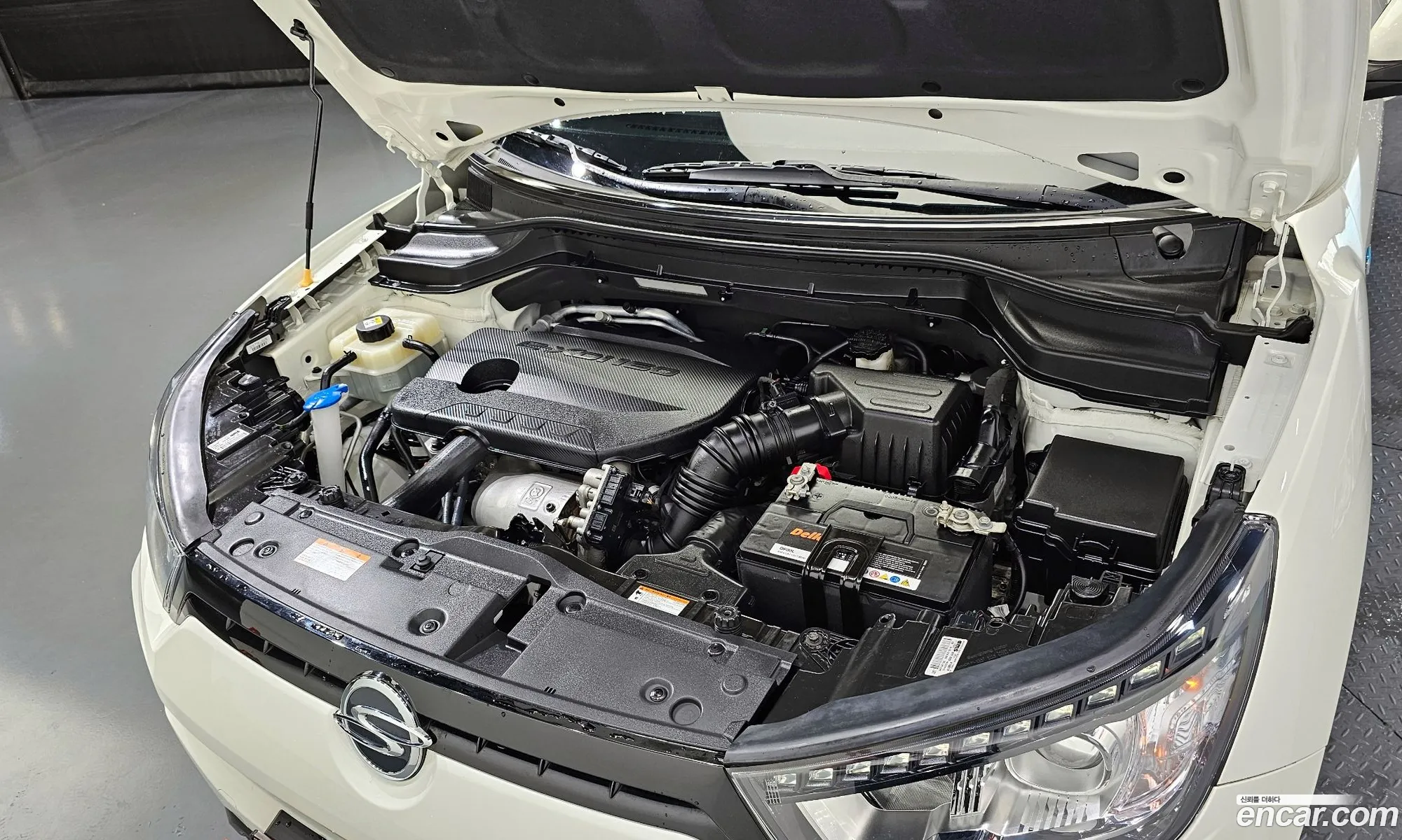 Kg Mobility Ssangyong Tivoli Armor Diesel Vx 2Wd - фотография 6310948